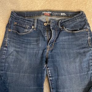 Levi’s Denizen Curvy skinny boot cut size 10